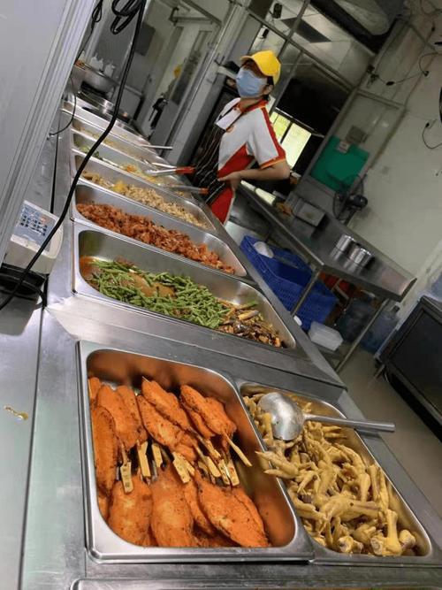 花都员工食堂承包,广州公司为五金工厂提供每日团膳服务!